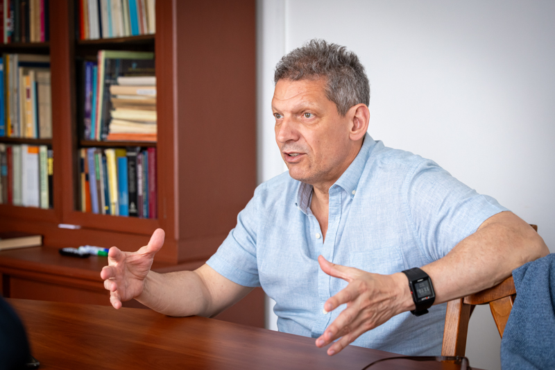 Dr. Osvay Károly Dr. Osvay Károly