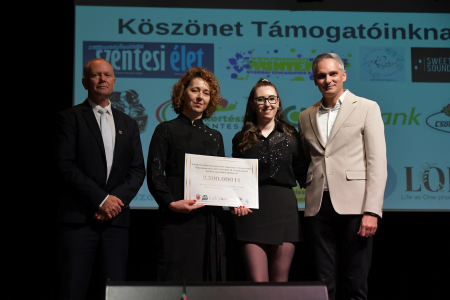 Szentes_jotekonysag01